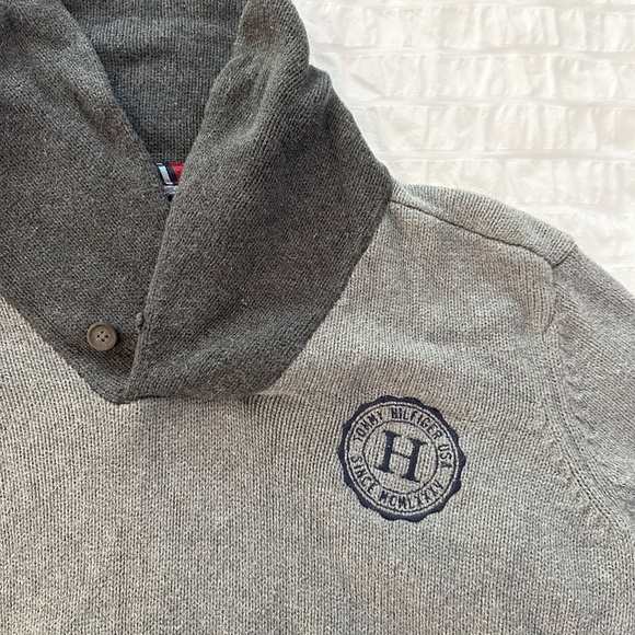 Tommy Hilfiger Logo Soccer Sweater - Picture 3 of 6